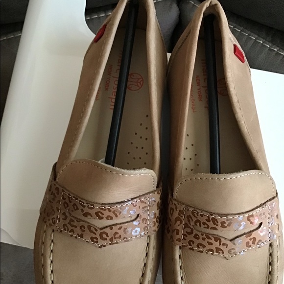 Marc Joseph loafers 7.5 Tan - Picture 2 of 3